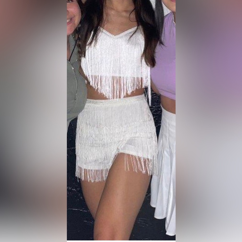 Pretty little thing white fringe set